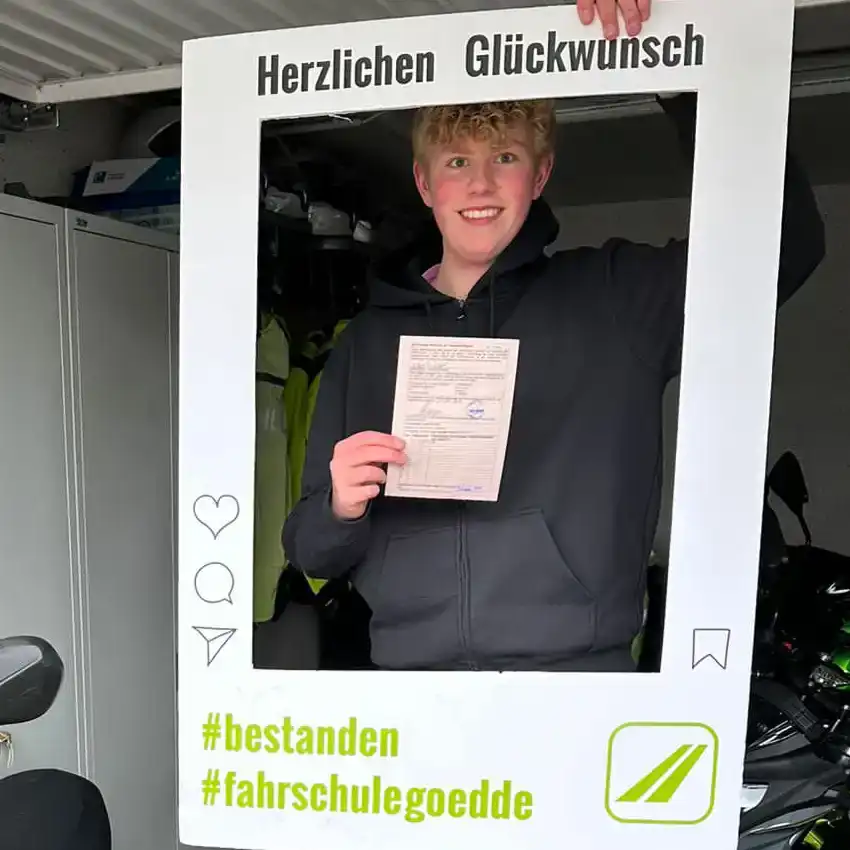 Herzlichen Glückwunsch Justus! #bestanden #fahrschulegoedde#klasseAM