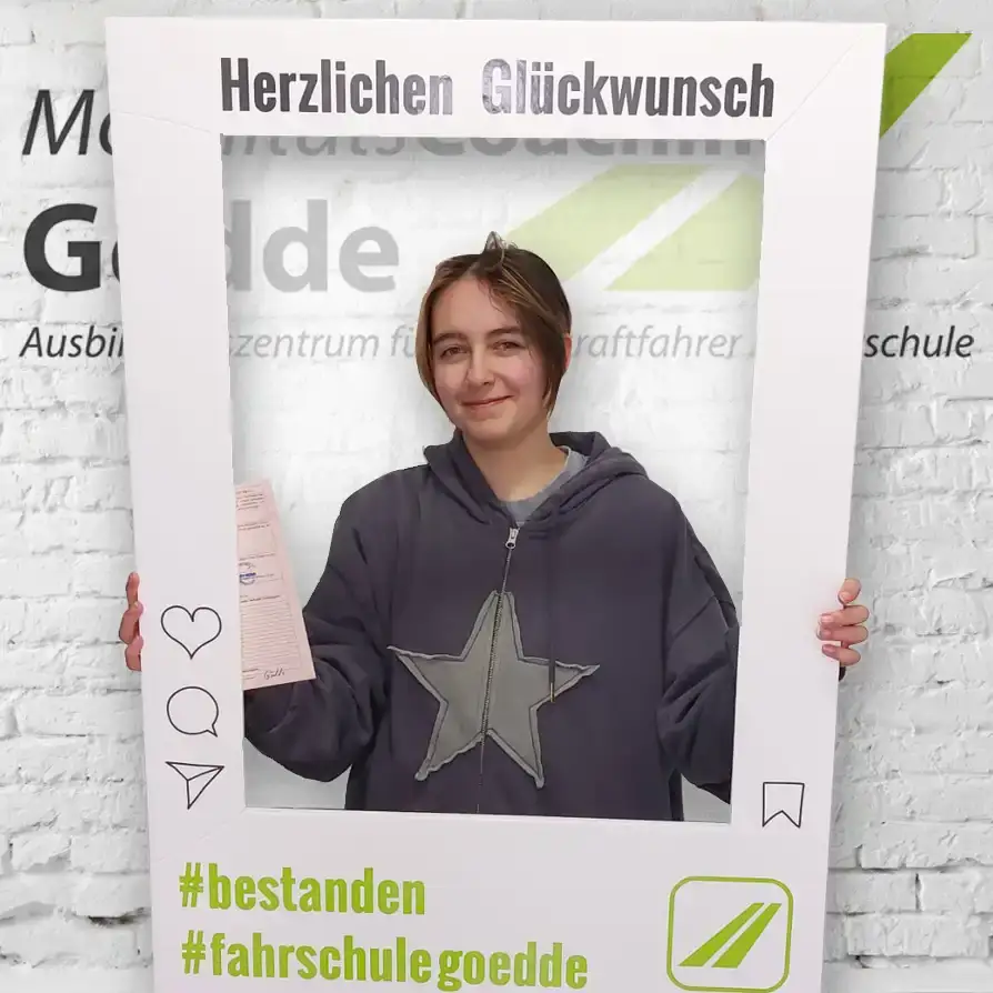 Herzlichen Glückwunsch! Klasse AM Maya #bestanden #fahrschulegoedde